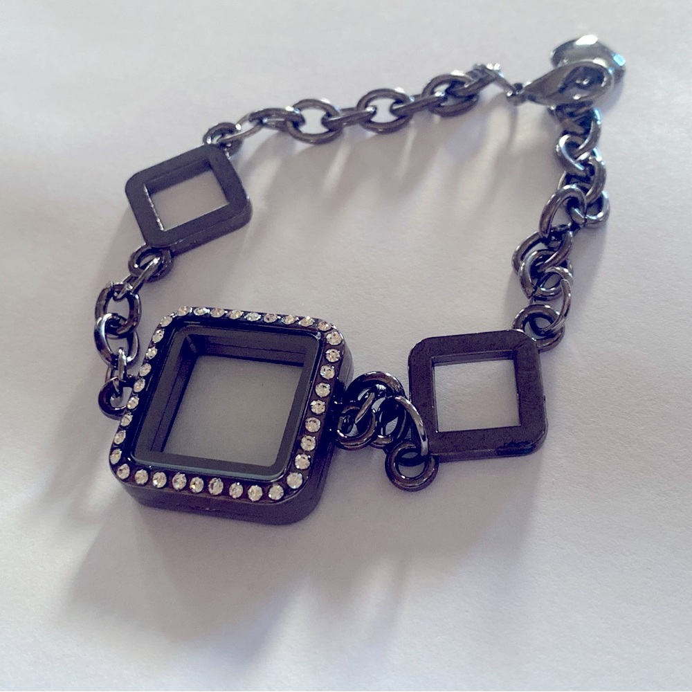 Life locket bracelet